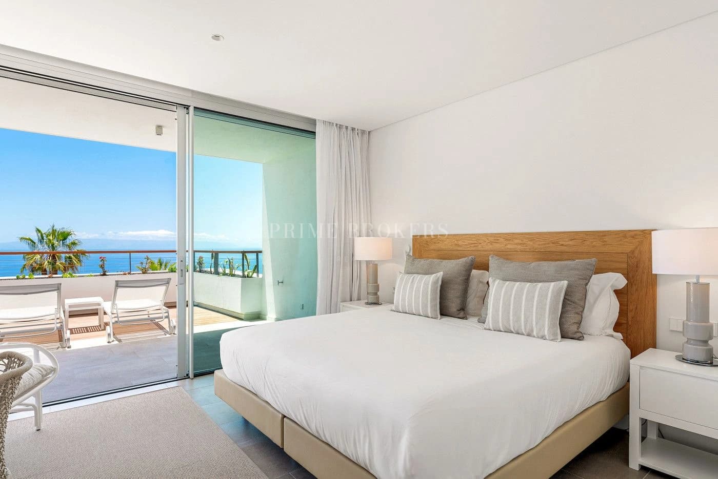 Skyline View Apartment in Abama