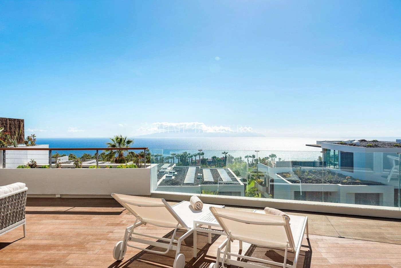 Oceanfront Abama Apartment