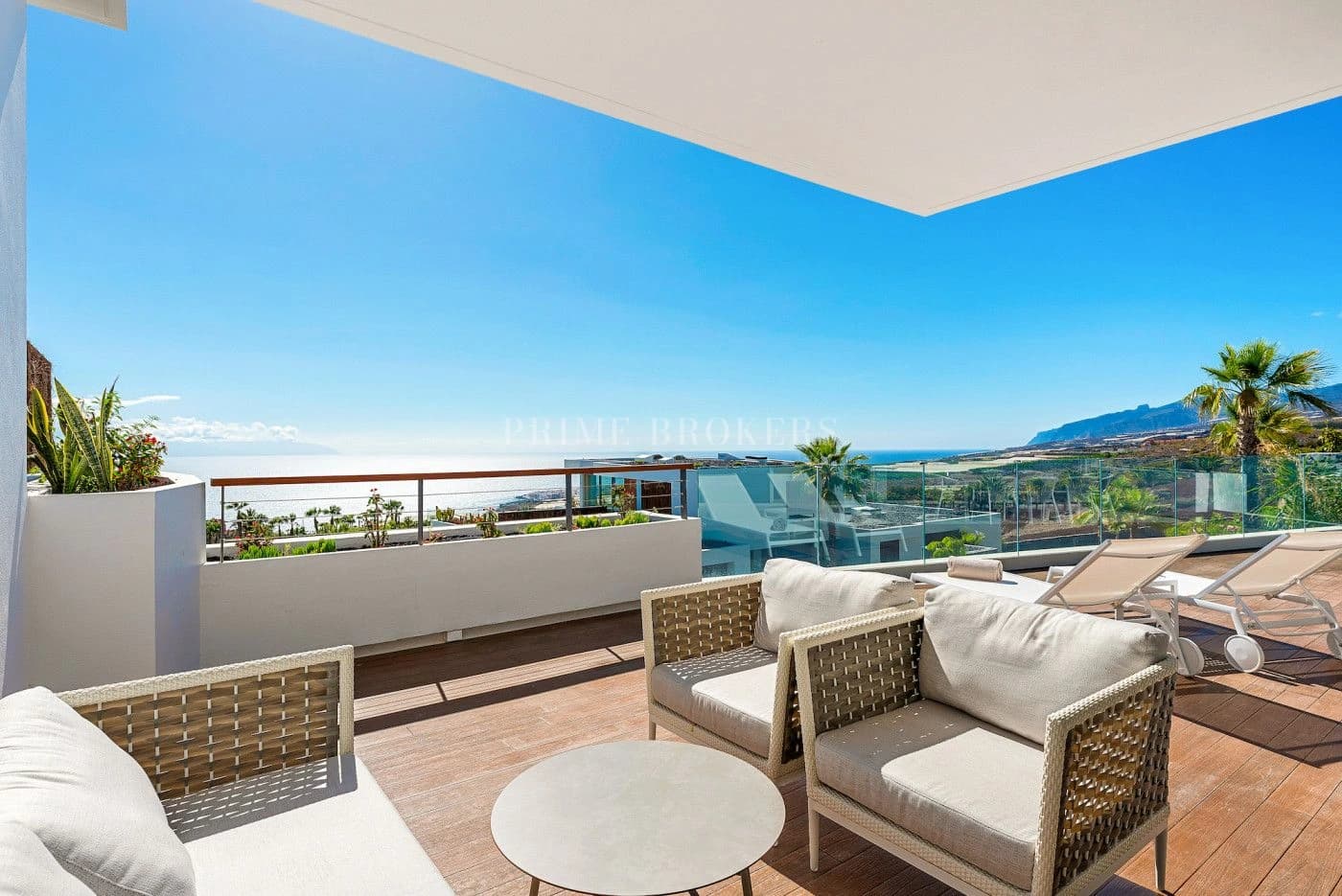 Oceanfront Abama Apartment