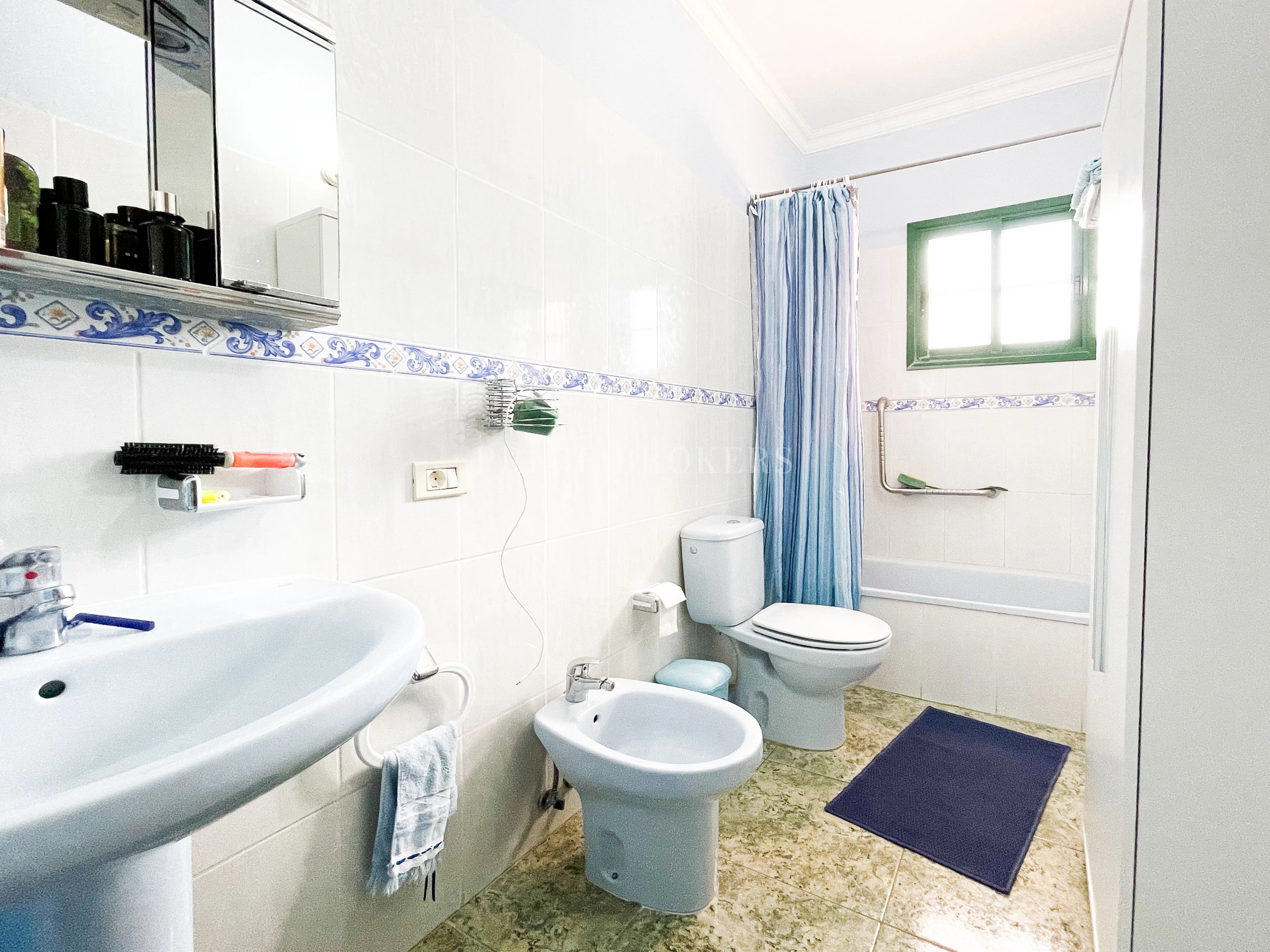 House with 8.132 m² plot in Granadilla de Abona