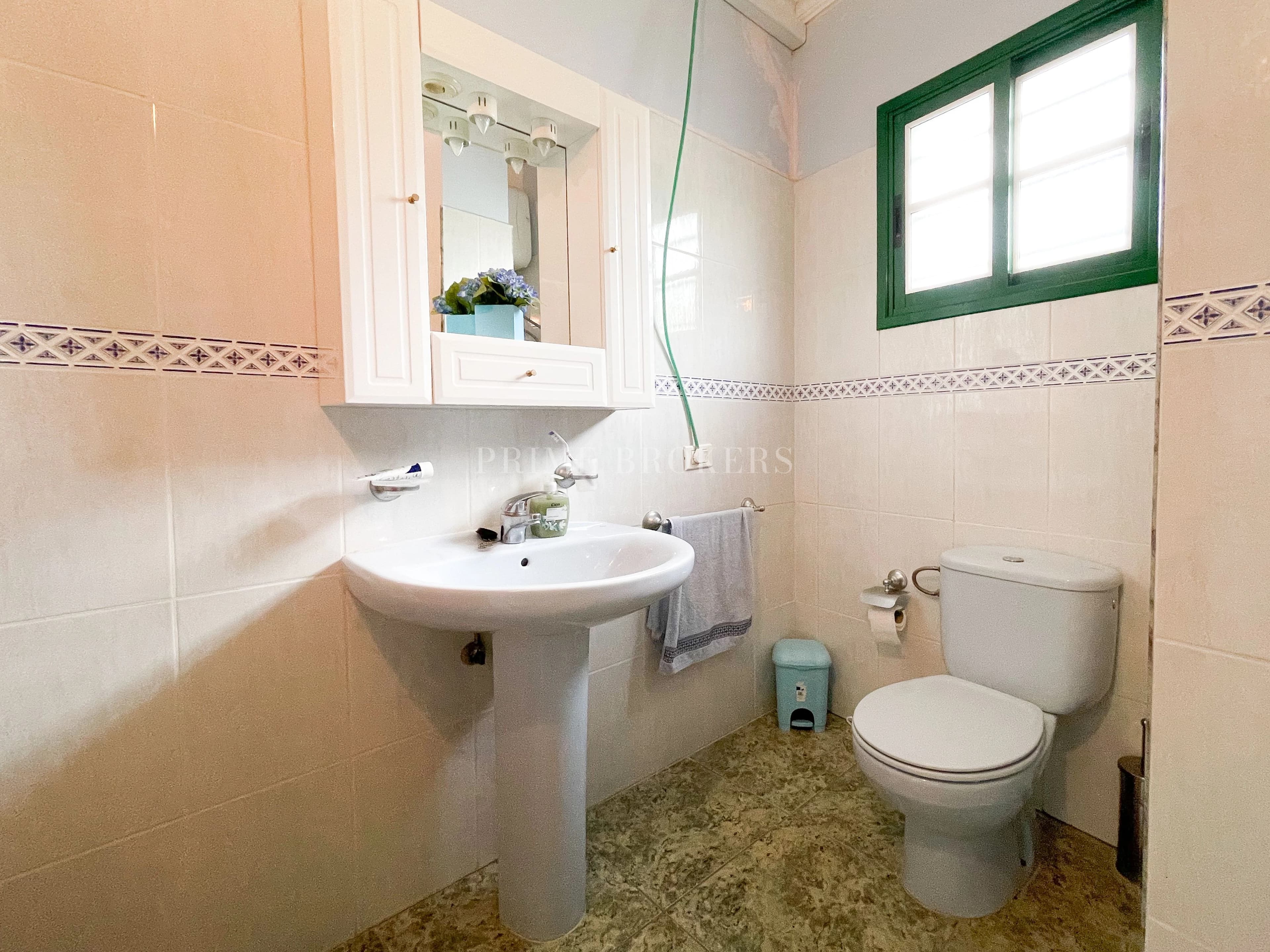 House with 8.132 m² plot in Granadilla de Abona