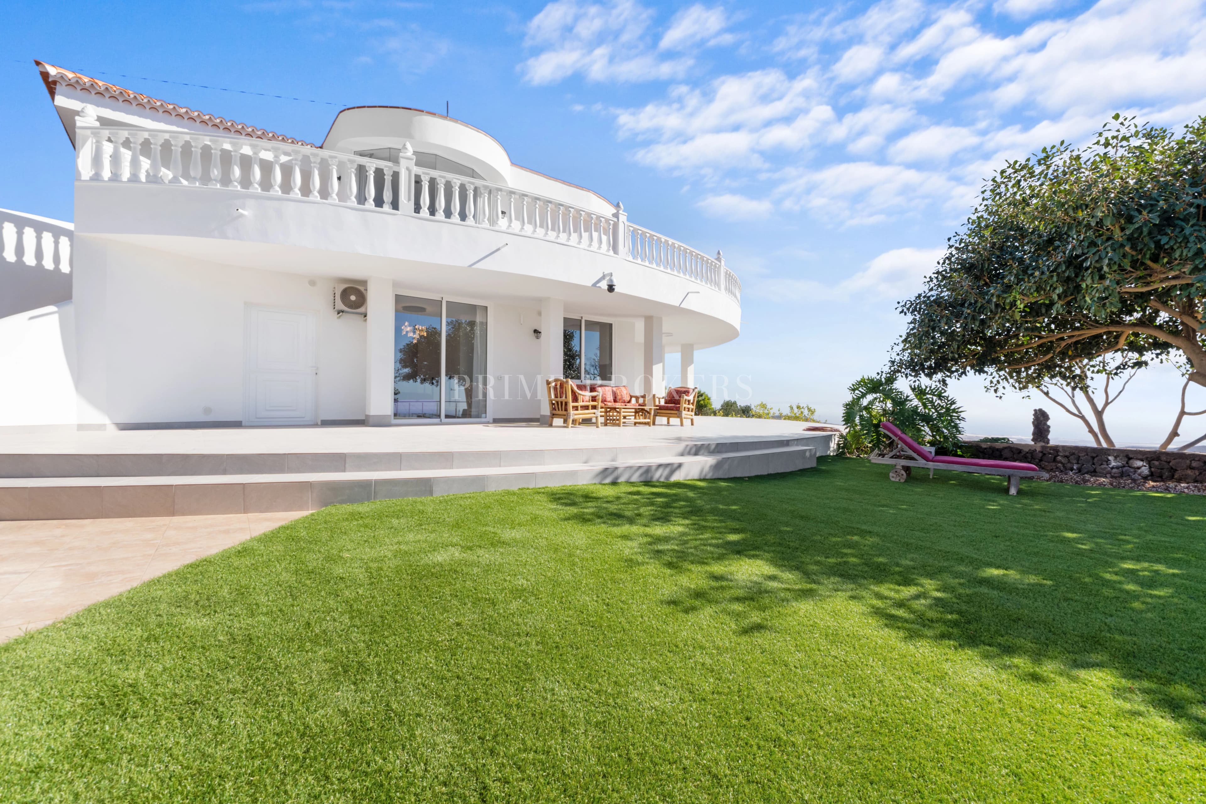 Luxury Villa for Sale in San Miguel de Abona