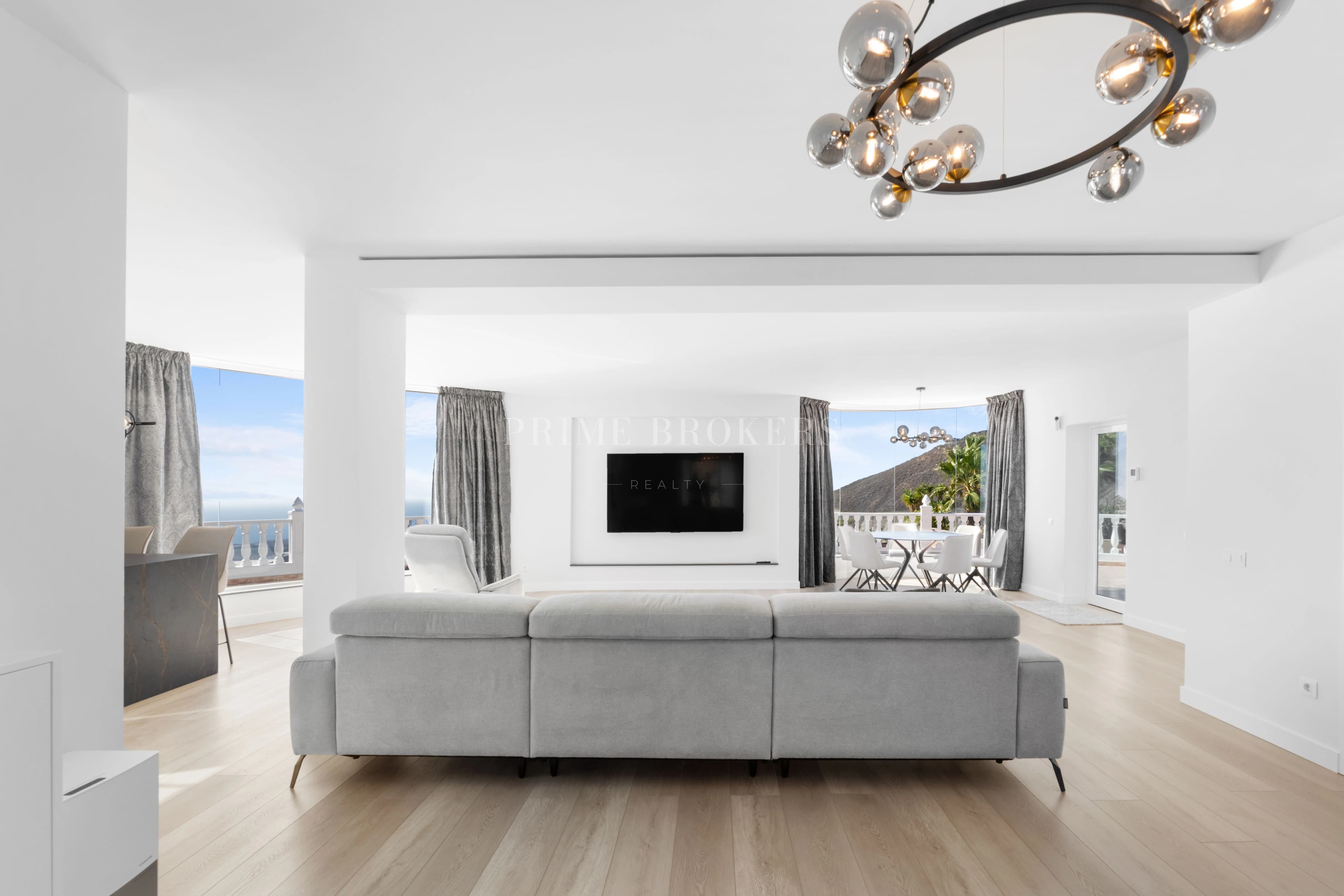 Luxury Villa for Sale in San Miguel de Abona
