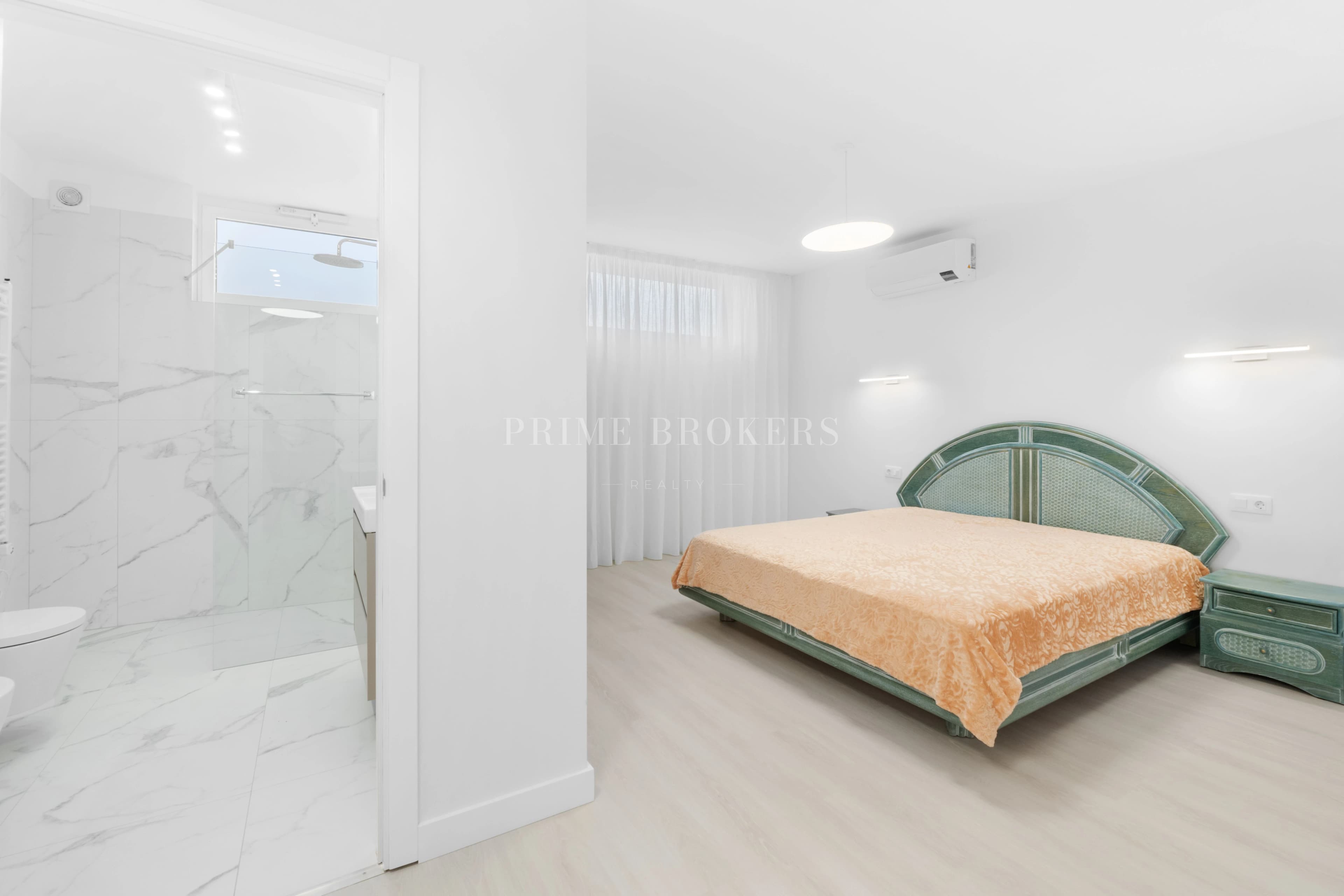 Luxury Villa for Sale in San Miguel de Abona