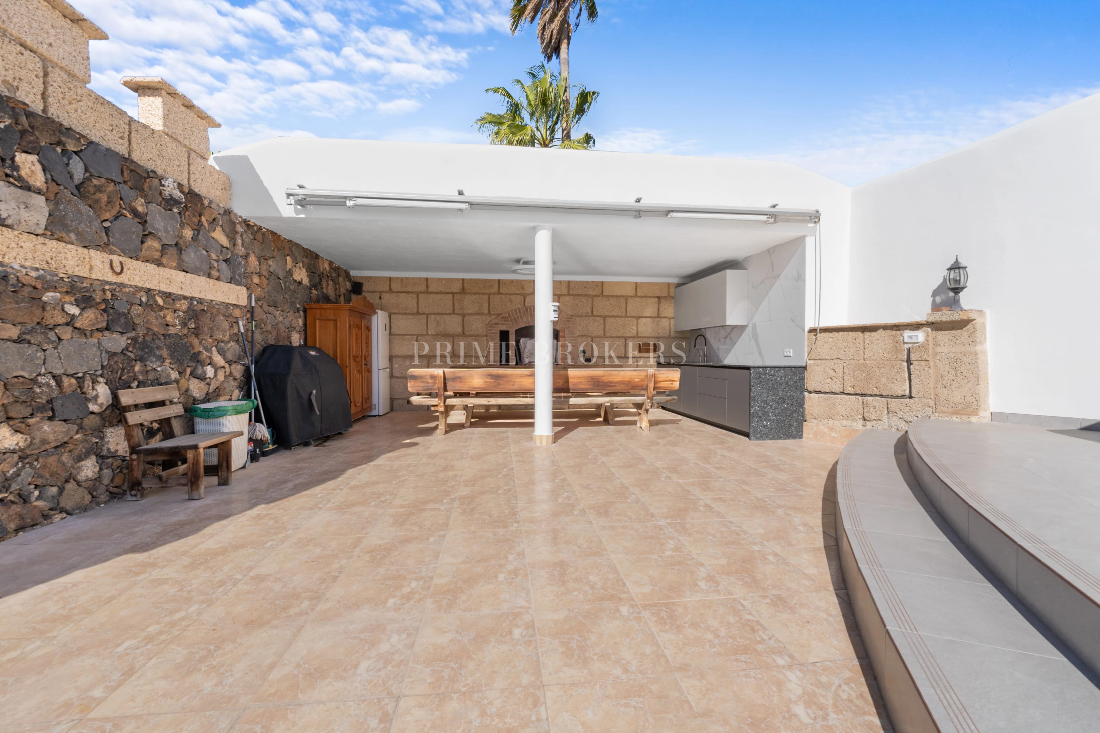 Luxury Villa for Sale in San Miguel de Abona