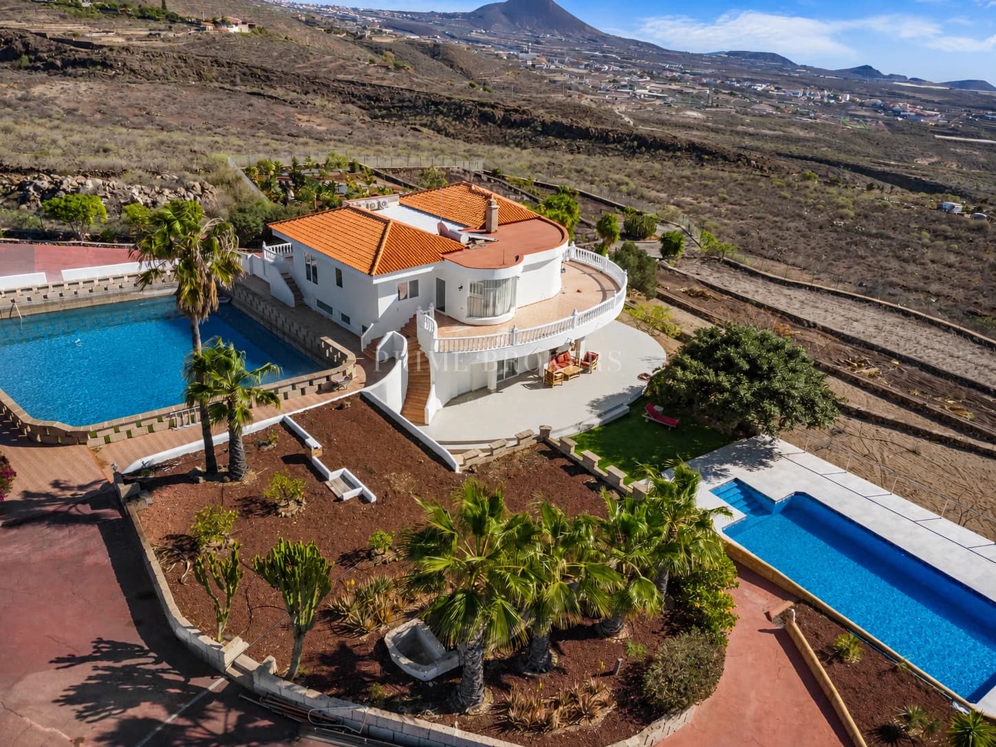 Luxury Villa for Sale in San Miguel de Abona